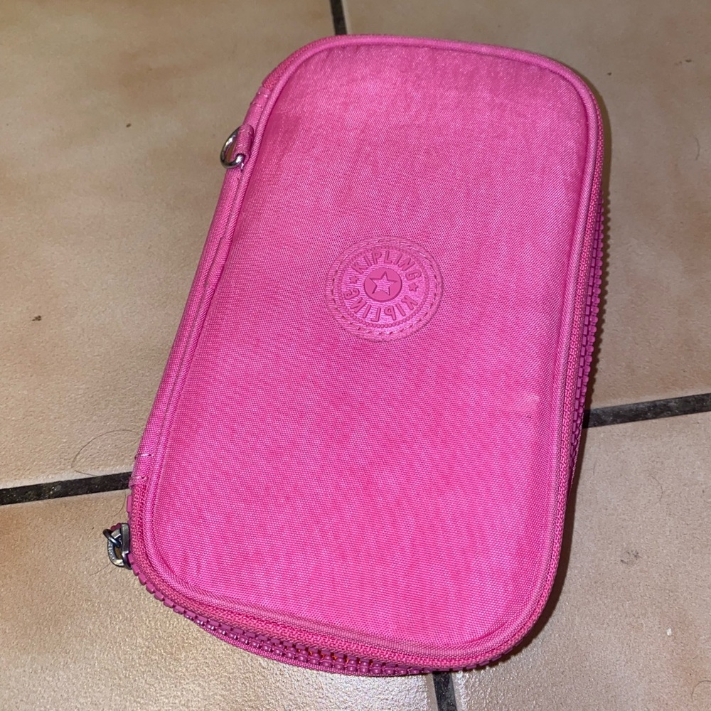 Kipling 50 pens case fuschia / orange like new